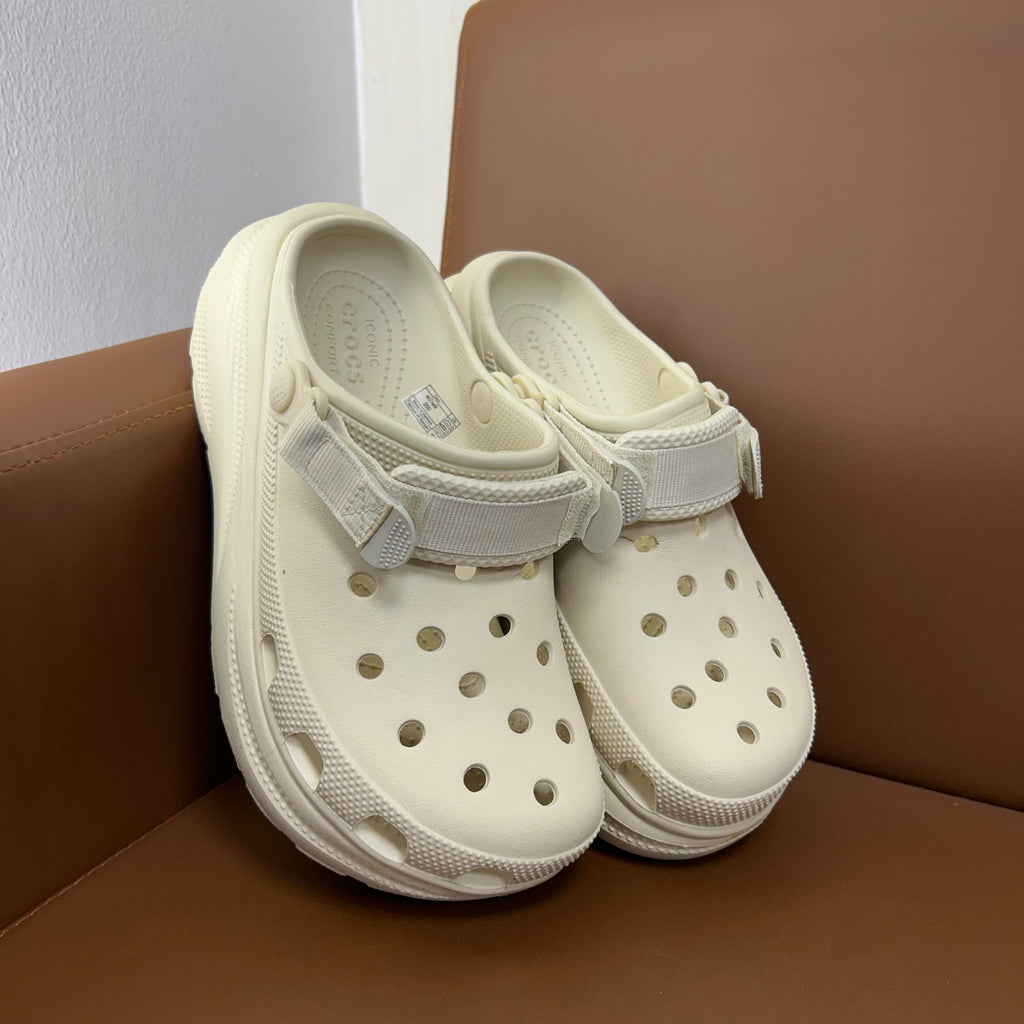 CROCS MOVE CRUSH CLOGS (BONE)