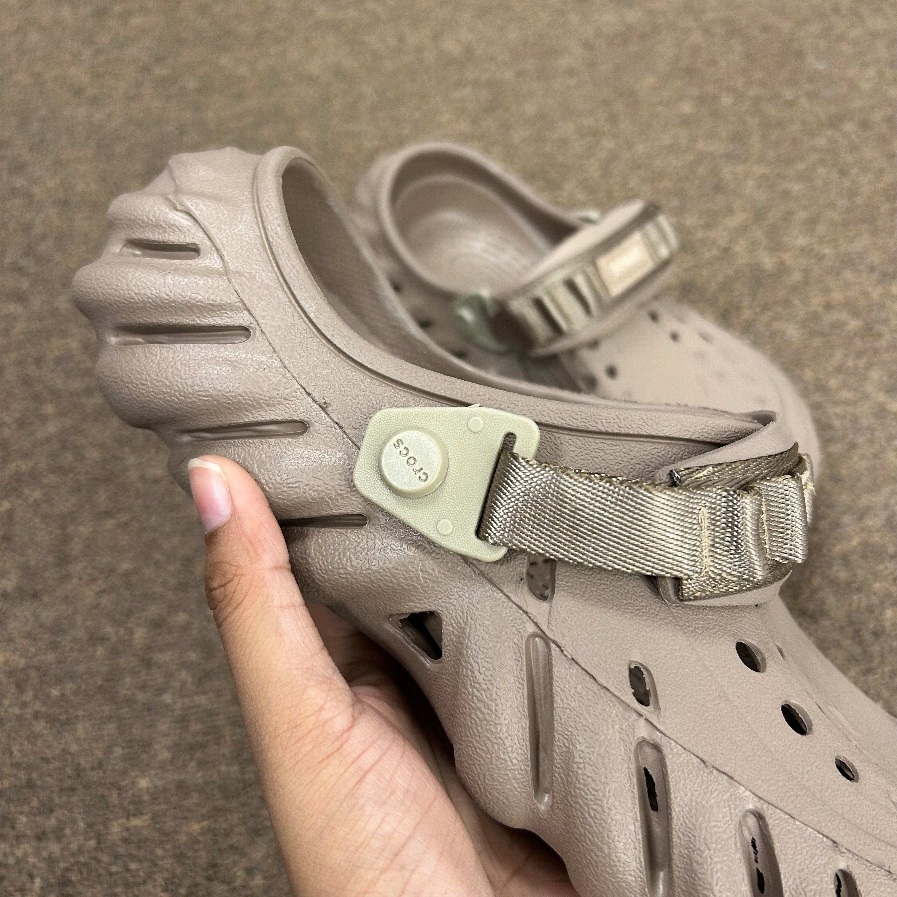 Crocs Echo Clogs(Brown)
