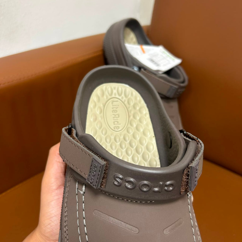 CROCS YUKON VISTA (LIGHT BROWN)