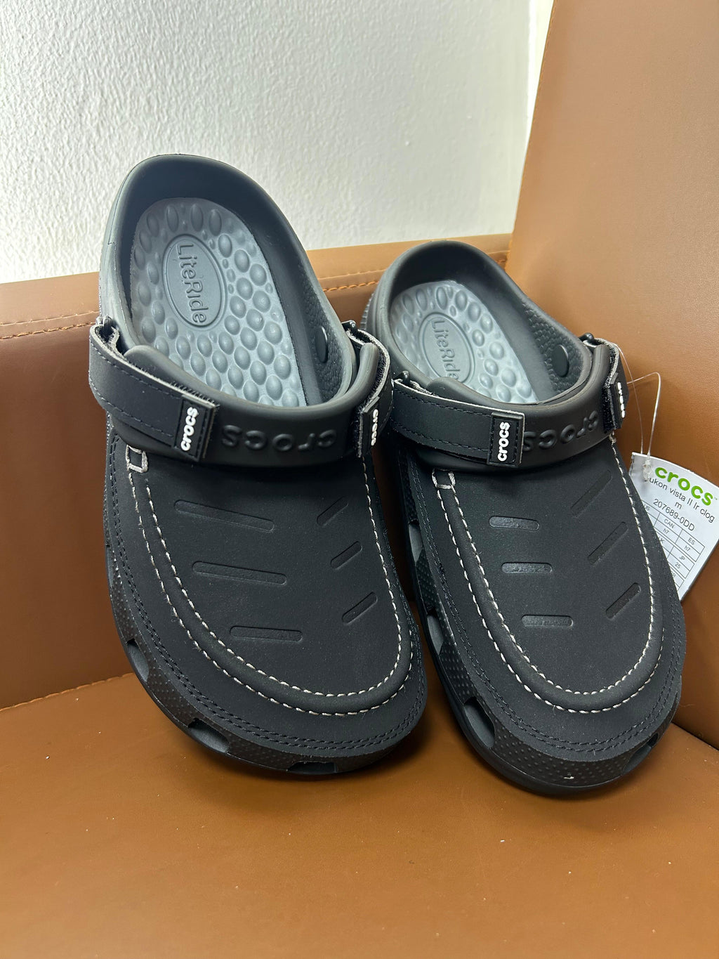 CROCS YUKON VISTA (BLACK)