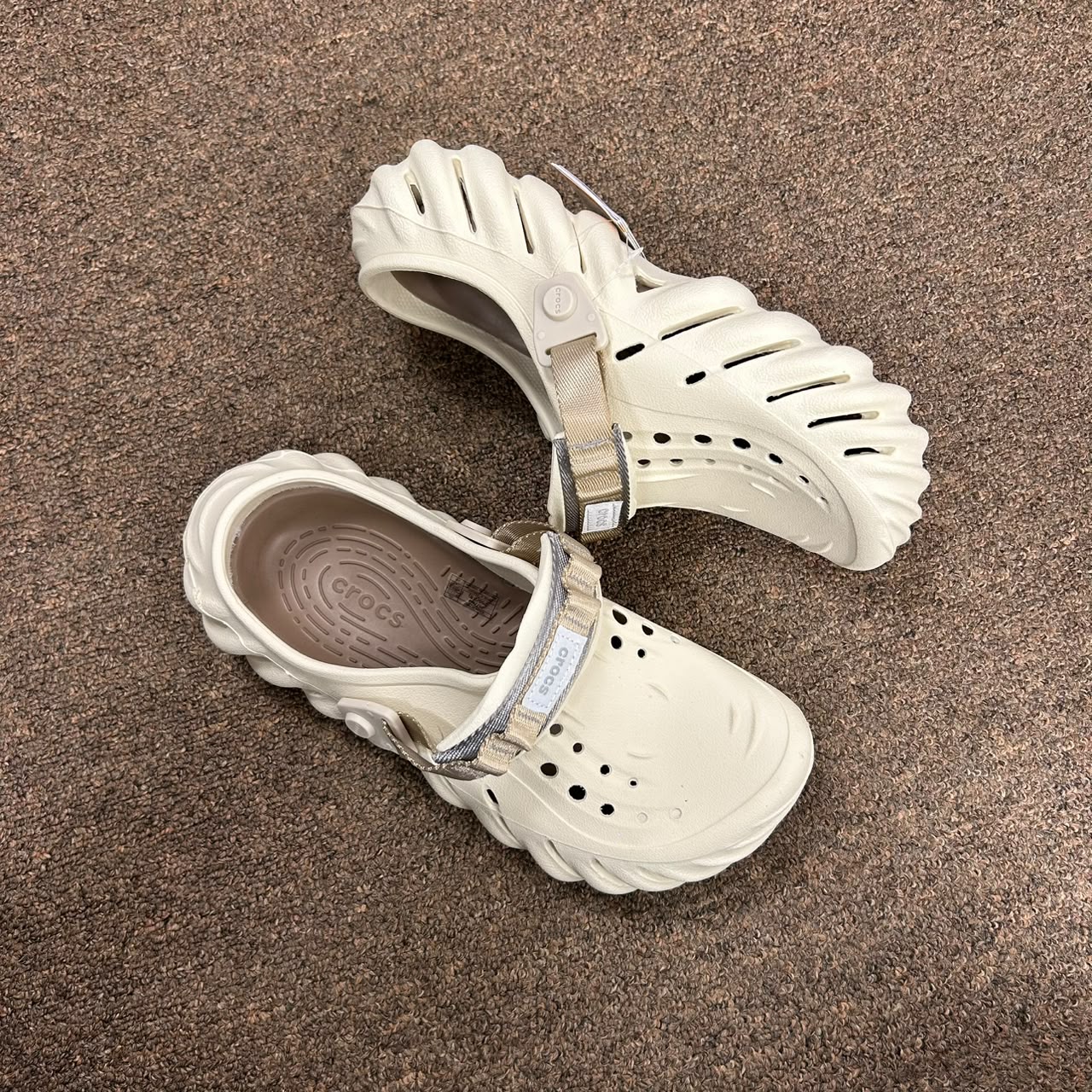 Crocs Echo Clogs(Stucco)