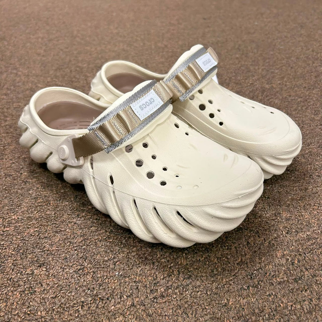Crocs Echo Clogs(Stucco)