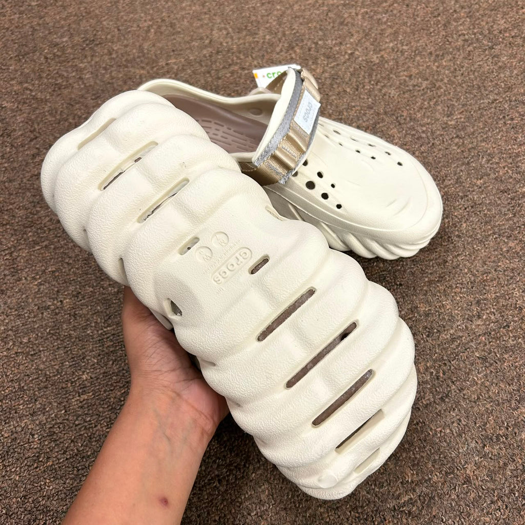 Crocs Echo Clogs(Stucco)