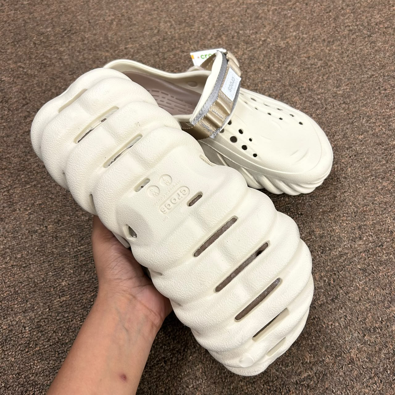 Crocs Echo Clogs(Stucco)